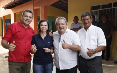 Giro pelo Bico: Professora Dorinha inicia agenda de domingo em Praia Norte.