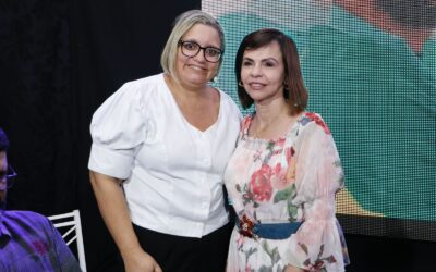 ”Duas mulheres que lutam por educação pública de qualidade”, declarou vereadora de Araguaína em apoio à professora Dorinha.