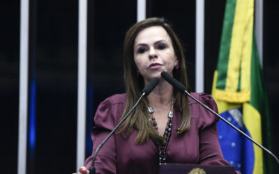 Senadora Dorinha comemora aprovação de projeto sobre igualdade salarial de homens e mulheres