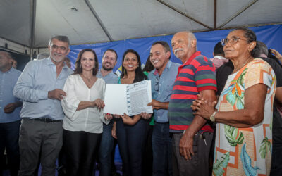 Professora Senadora Dorinha participa da entrega de títulos em Taquarussu Grande