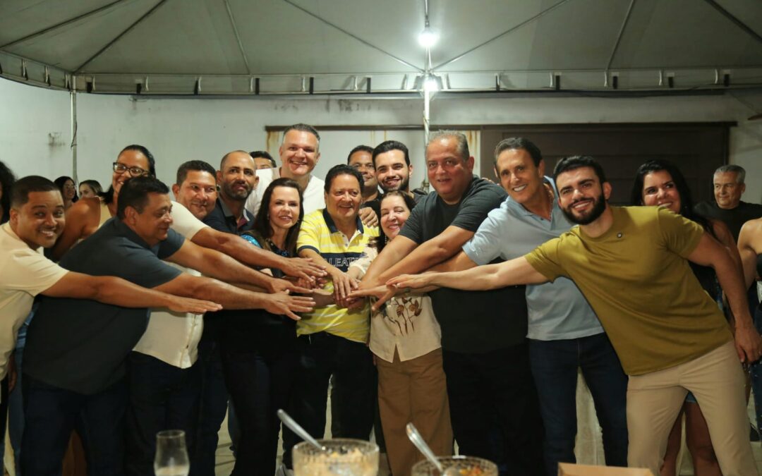 Prefeito de Taguatinga declara apoio à pré-candidatura de Dorinha ao Governo do Tocantins durante visita no Carnaval