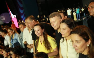 Senadora Dorinha prestigia última noite do Capital da Fé e anuncia recursos para 2027