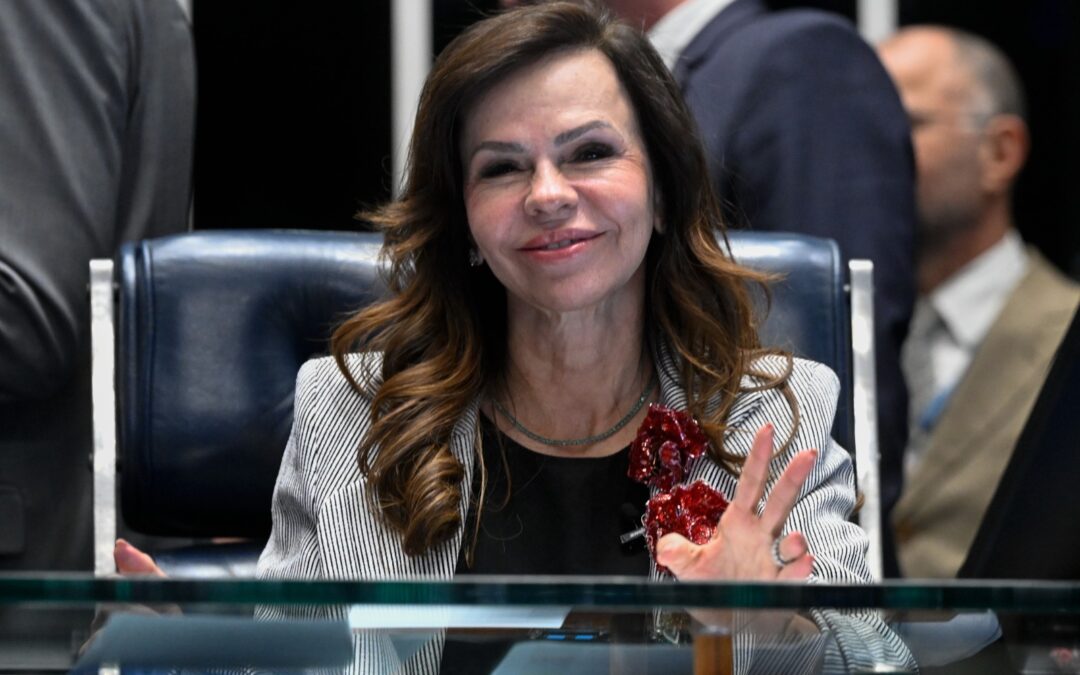 Com relatoria de Dorinha, Senado garante novo piso do magistério e aprova reajuste de R$ 5,1 mil para professores
